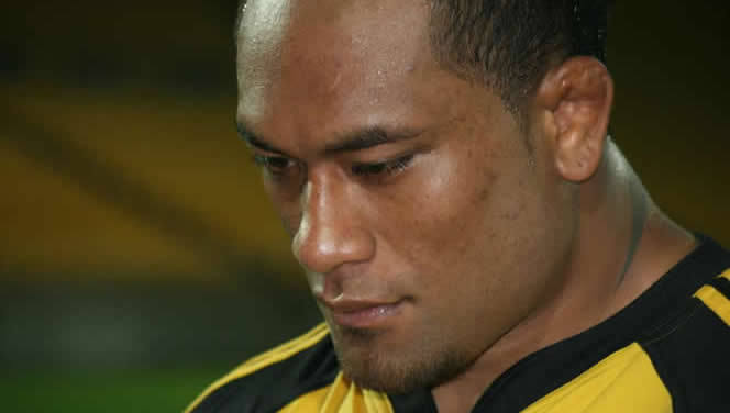 Neemia Tialata (Sebastien Duval) 9